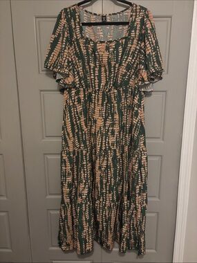 SHEIN Green and Cream Abstract Print Maxi Dress